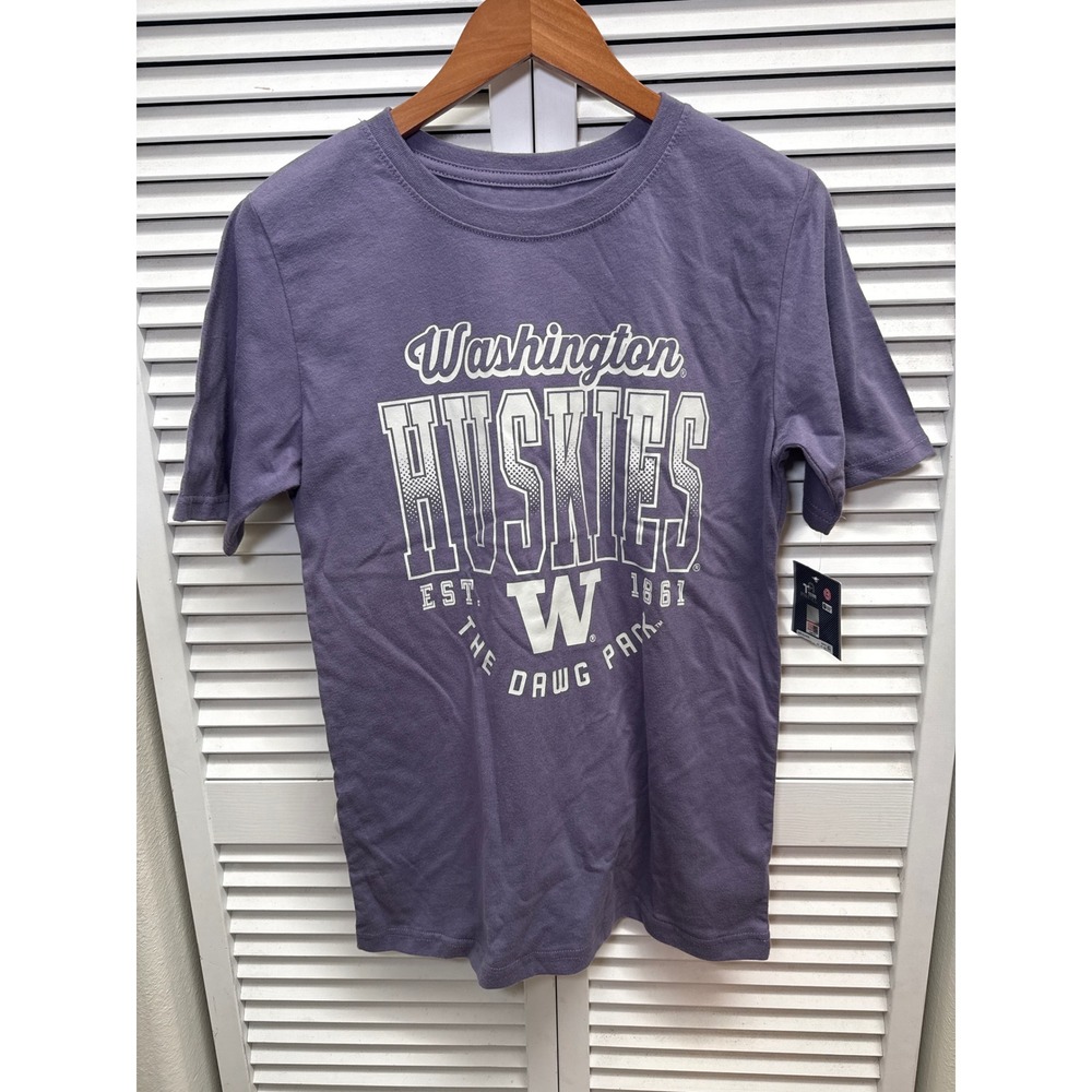 Team Athletics Washington Huskies Boys XL 16/18 Purple NCAA Graphic T-Shirt NEW